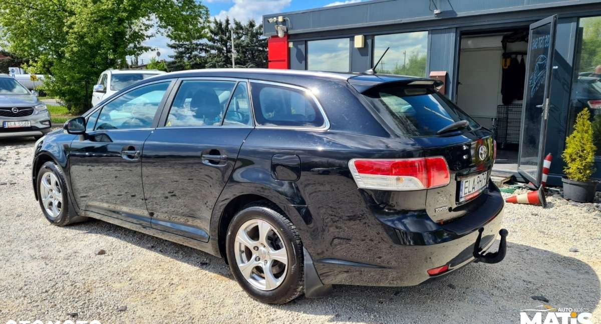 Toyota Avensis cena 27900 przebieg: 255000, rok produkcji 2009 z Radziejów małe 781